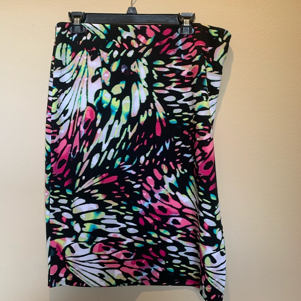 Multi color size L stretchy skirt
